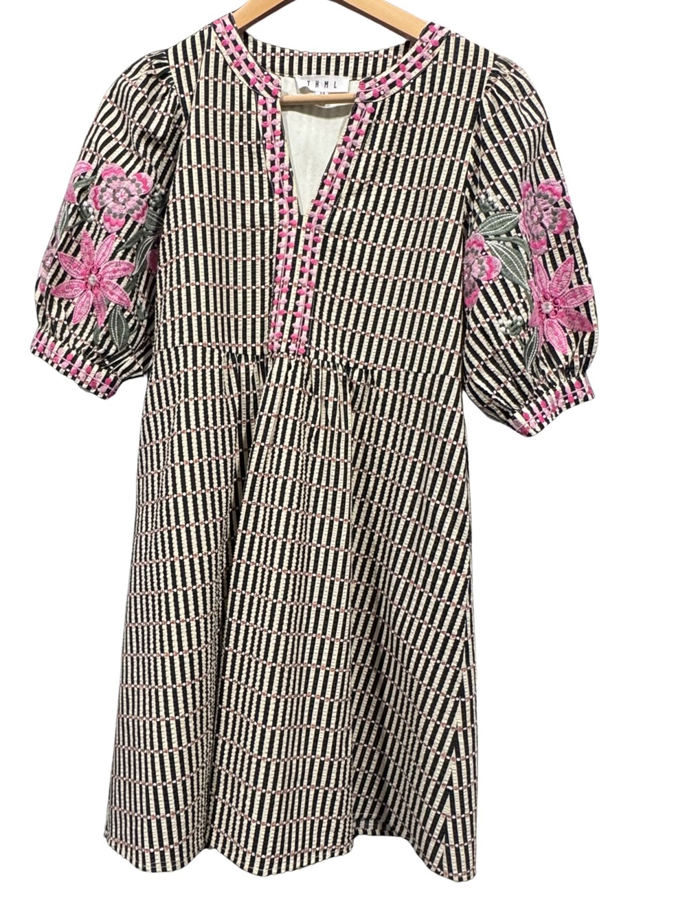 THML Womens XS Embroidered Floral Puff Sleeve Mini Dress Black Cream Pink